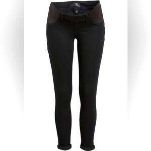 1822 Denim Women's Black Skinny Jeans
